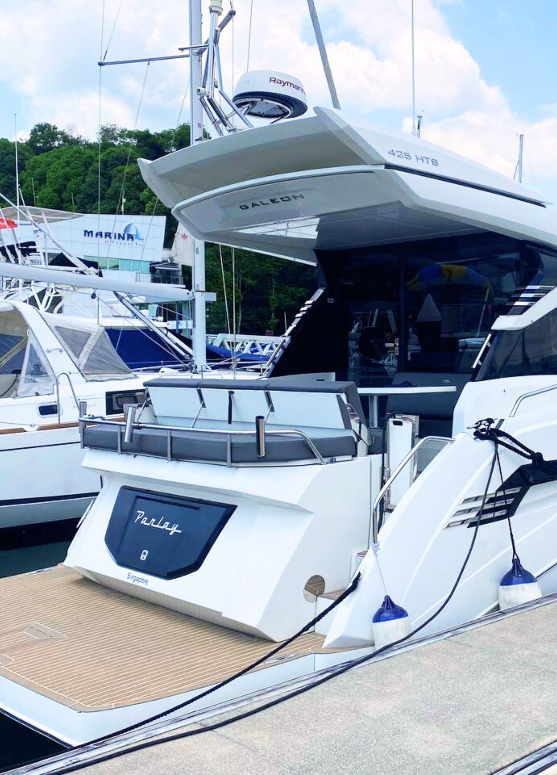 yacht