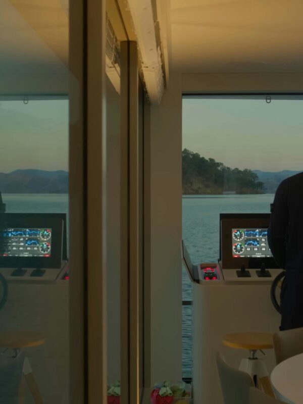 yacht