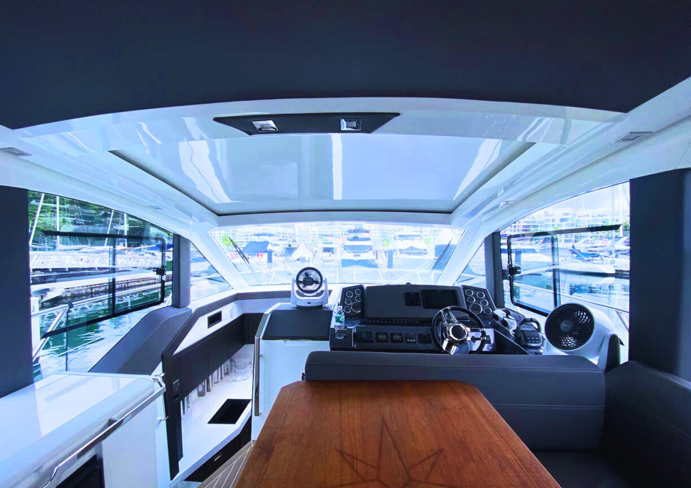 Captain’s Helm & Lounge