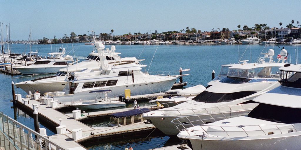 yacht charter in sg