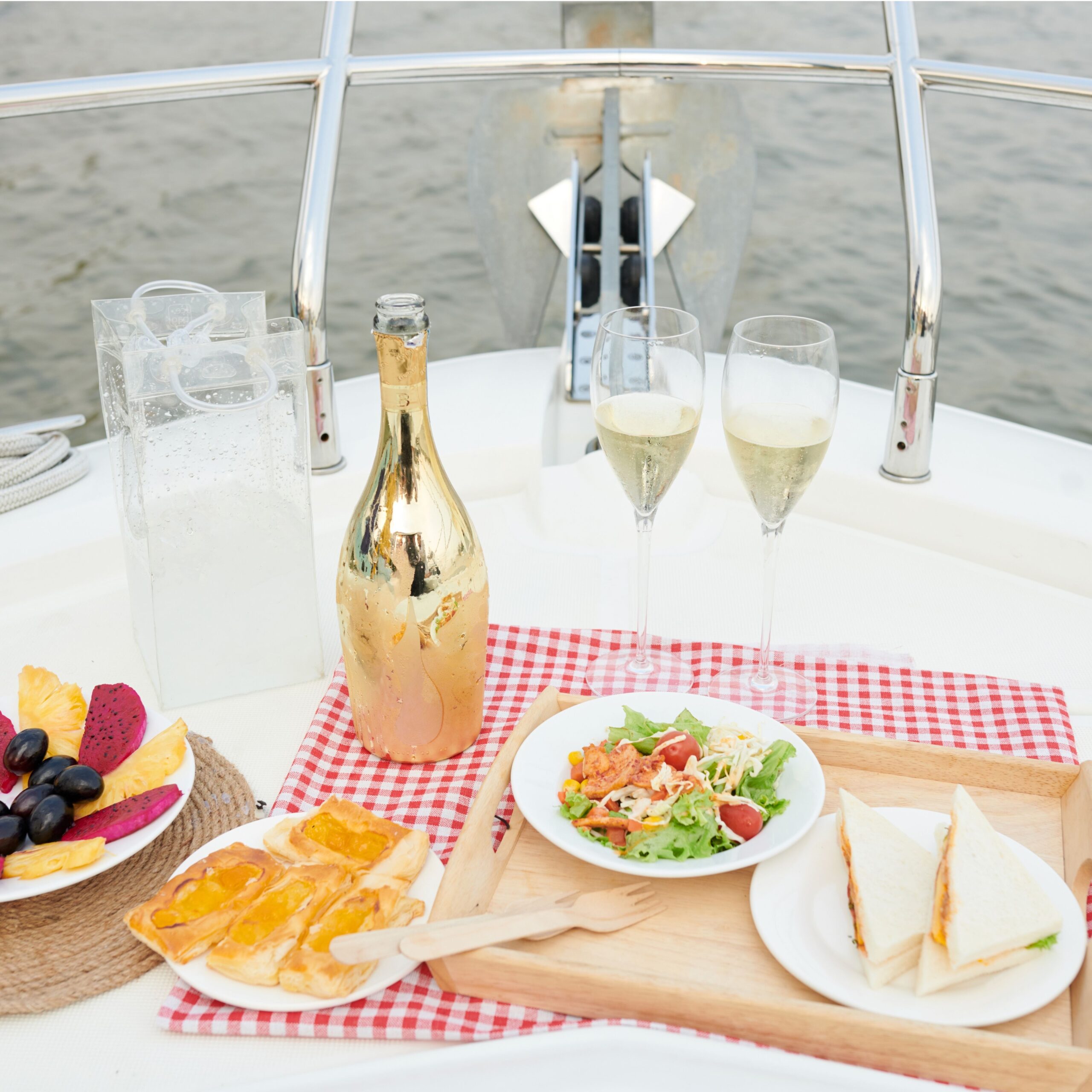 corporate yacht charter