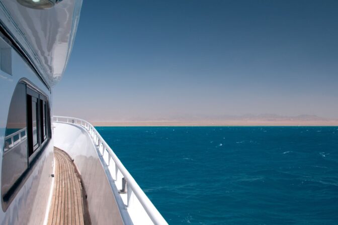Top Reasons to Choose Parlay for Corporate Yacht Charter