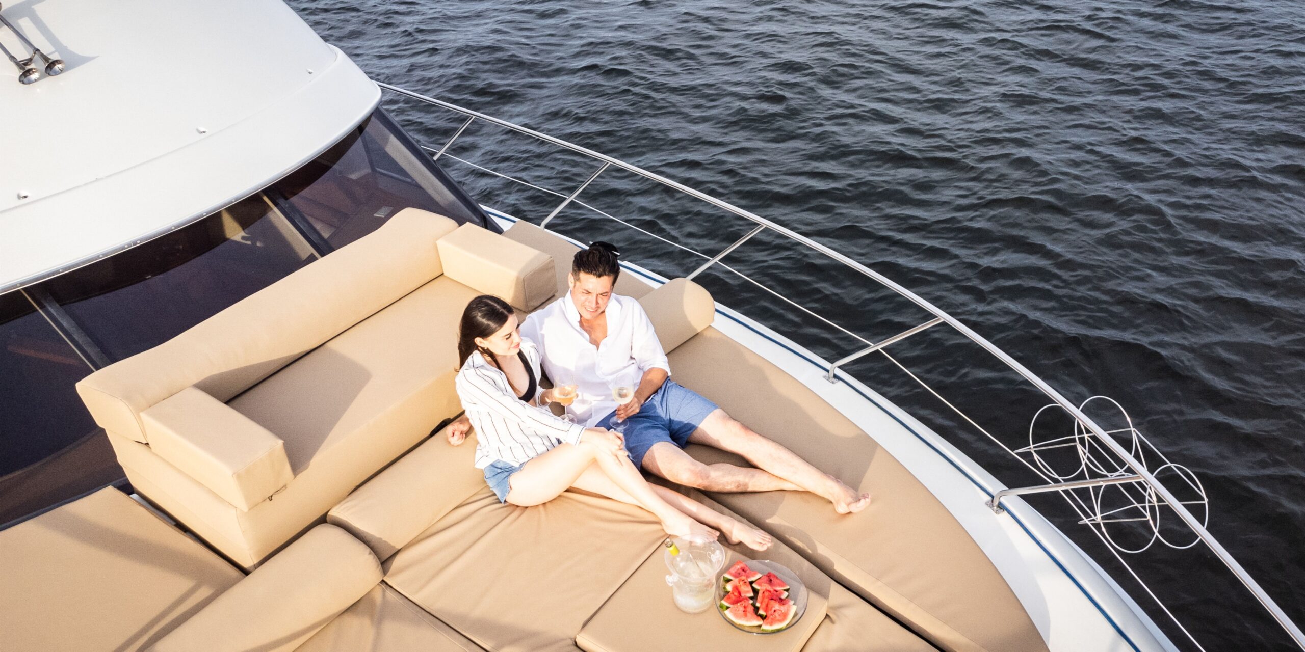 Yacht Proposal in Singapore – Romantic Private Yacht Charter