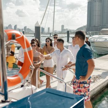 birthday yacht party