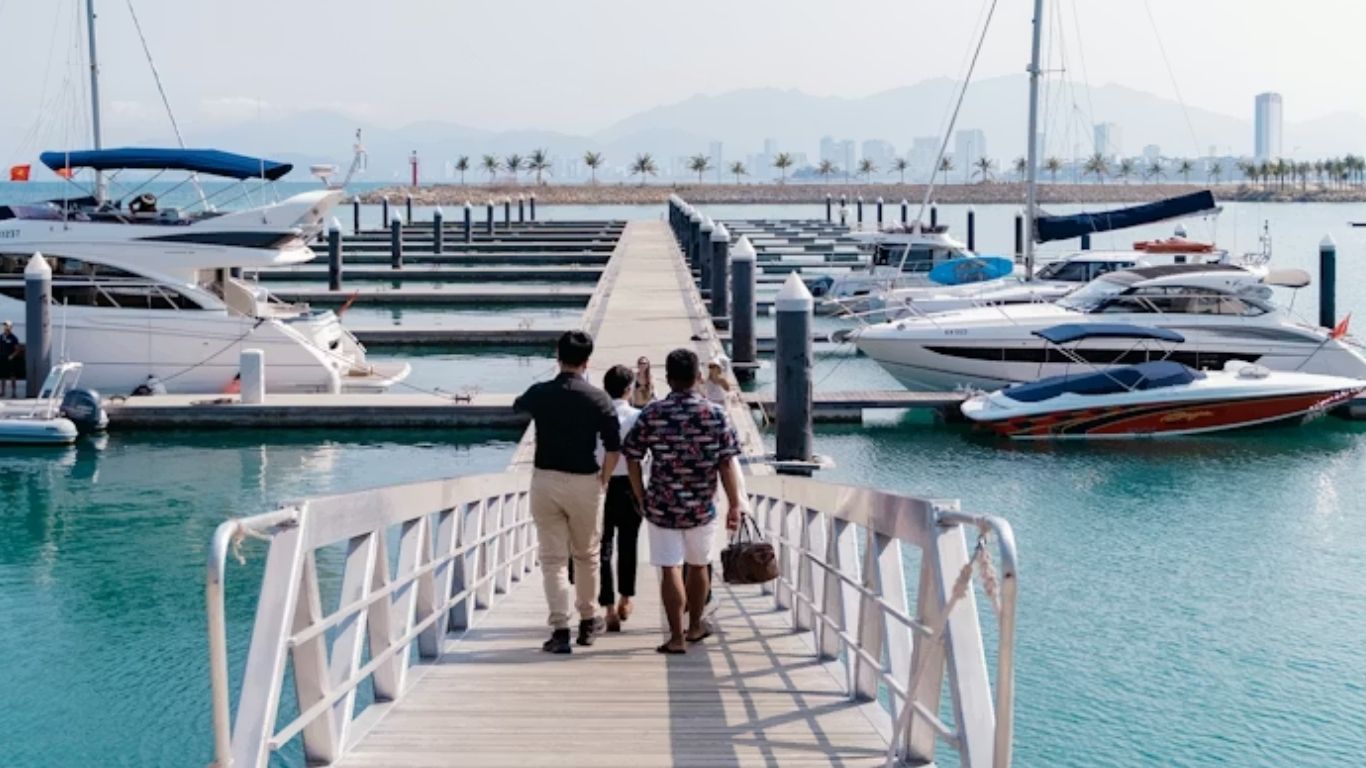 corporate yacht charter